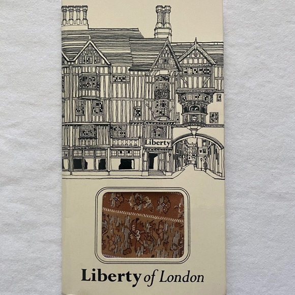 Vintage Liberty of London Silk Scarf - 70s comes in OG packaging - Picture 3 of 10